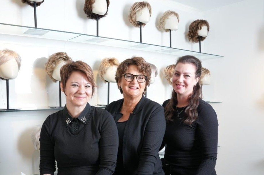 Das Team von BRÜHL Haarsysteme in Rellingen: Doreen Wilke-Liebert, Marion Brühl und Kim Steffens
